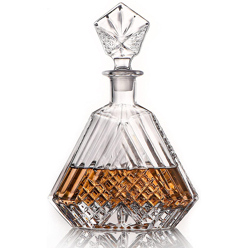 650ml Triangular Crystal Glass Whiskey Decanter for Liquor 